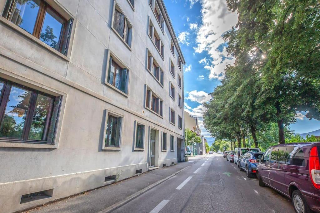 Appartement Au Bord De La Leysse A شامبيري المظهر الخارجي الصورة